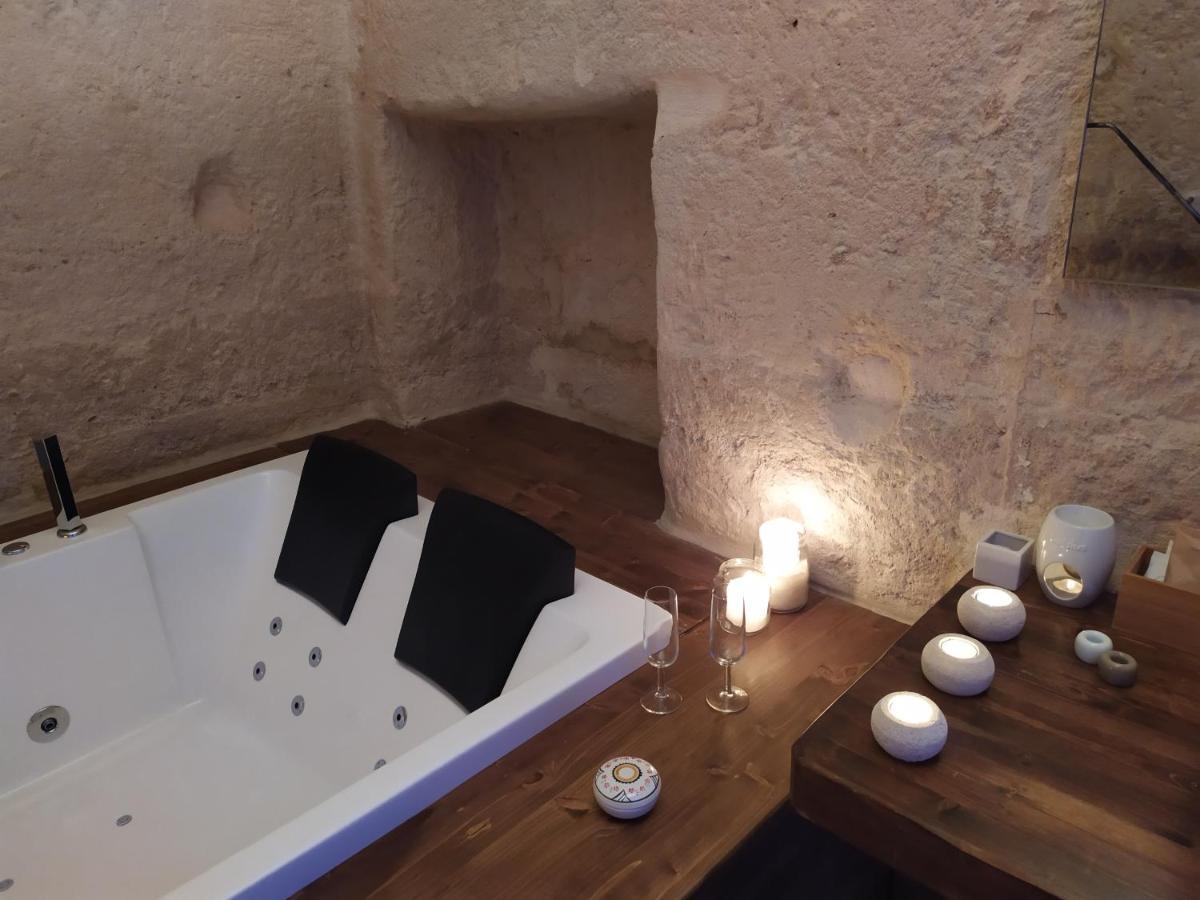 Fornaci 46 Sassi Con Idromassaggio Villa Matera Kültér fotó